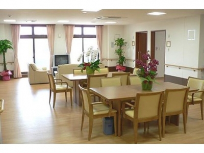 株式会社SOYOKAZE 畑町ケアセンターそよ風の契約社員 介護職 デイサービス グループホームの求人情報イメージ3